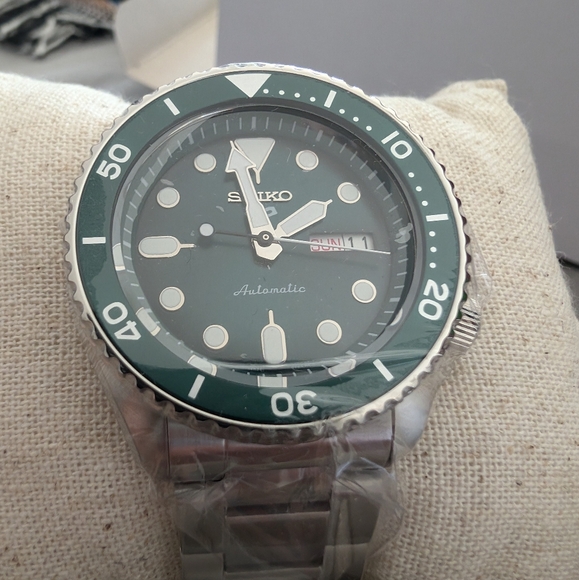 New Seiko SRPD61K1 - Picture 2 of 3